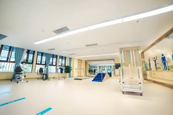 查询入深圳户口_王欣瑜拒绝和裁判握手引发淡人人设塌房热议，网友破案：被逼急了 量时品质在提业产升企